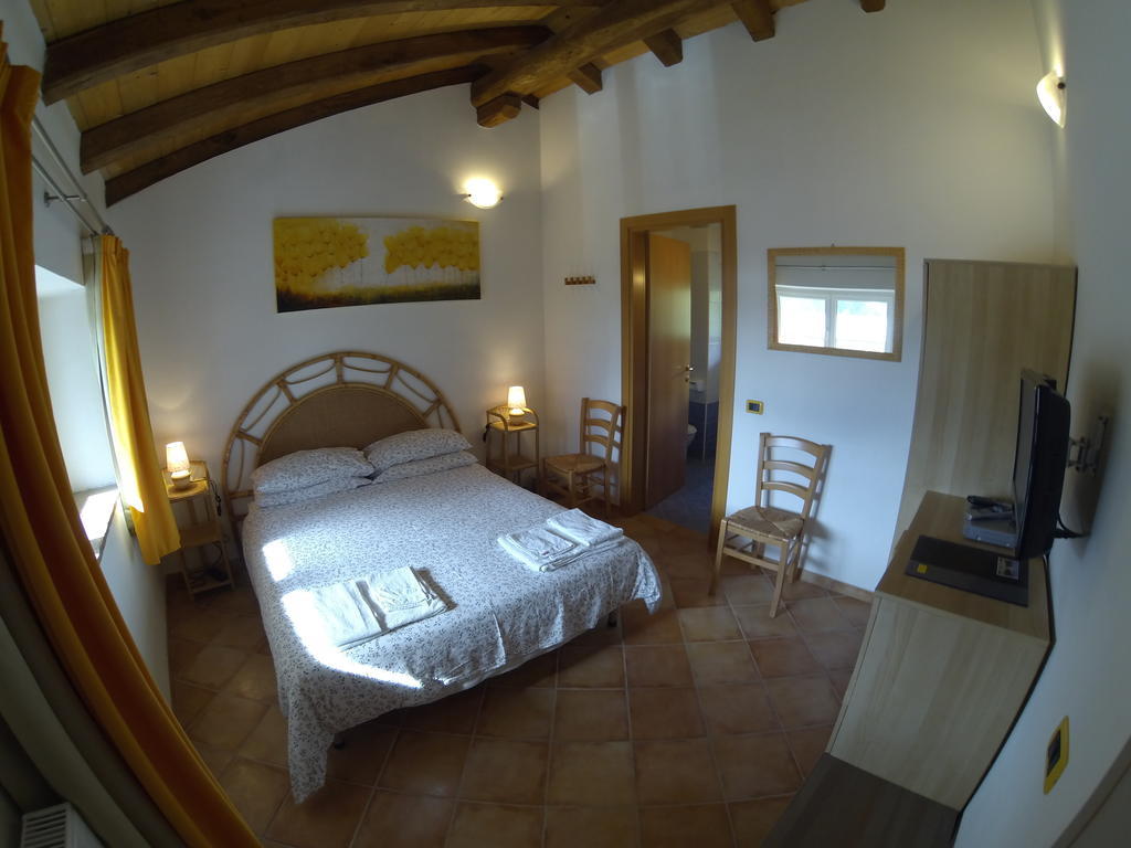 Al Campo Di Sotto Bed&Breakfast Buia Esterno foto