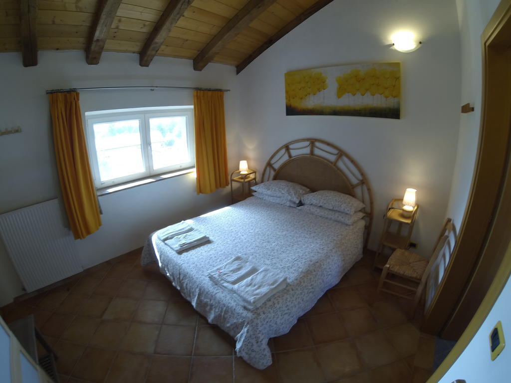 Al Campo Di Sotto Bed&Breakfast Buia Esterno foto