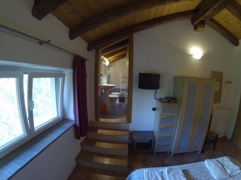Al Campo Di Sotto Bed&Breakfast Buia Camera foto