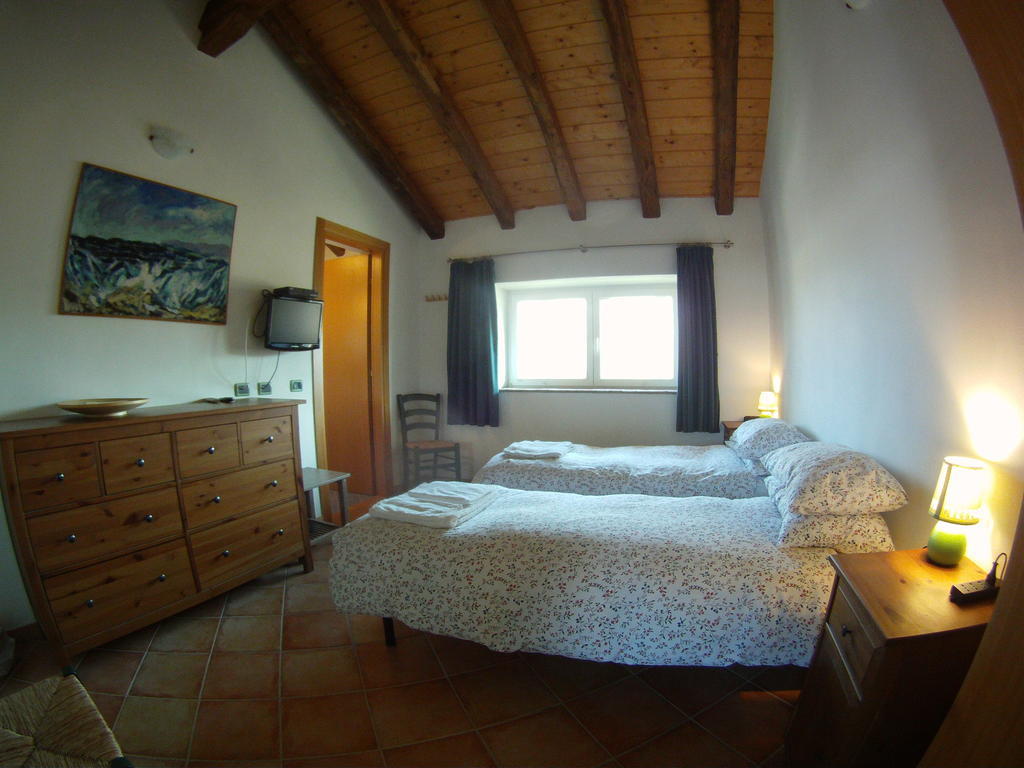 Al Campo Di Sotto Bed&Breakfast Buia Esterno foto